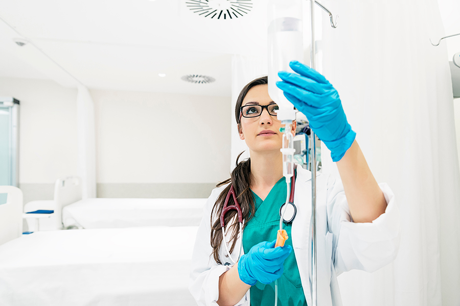 ark-staffing-crna-locum-tenens-1099-opportunities Locum Tenen configuring medical equipment